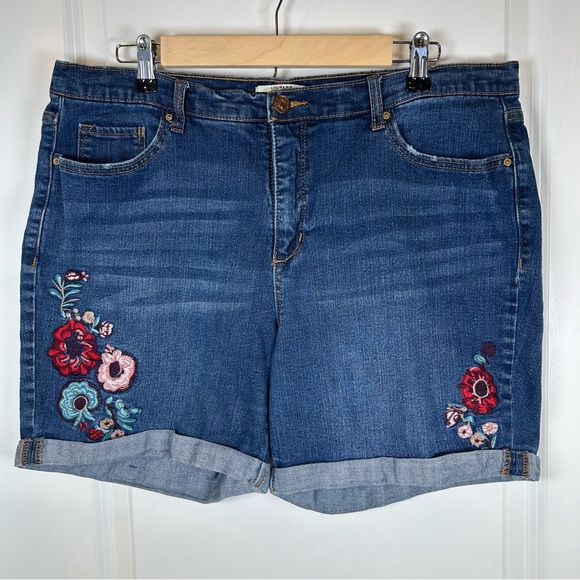 Vintage America Bestie Embroidered Denim Women Shorts Size 14 - Picture 1 of 8